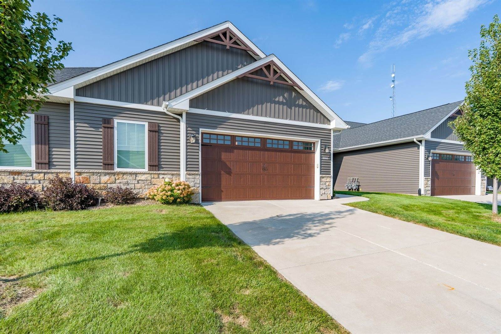 3044 Mary Leigh Drive, Bettendorf, IA 52722