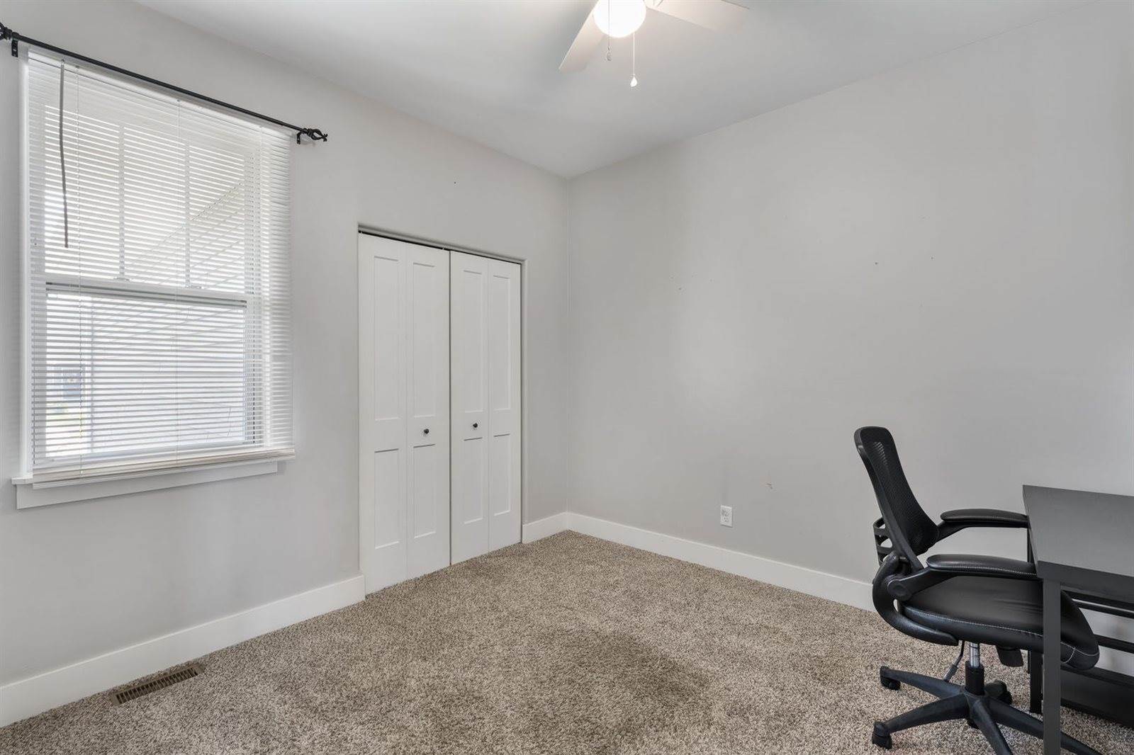 3044 Mary Leigh Drive, Bettendorf, IA 52722