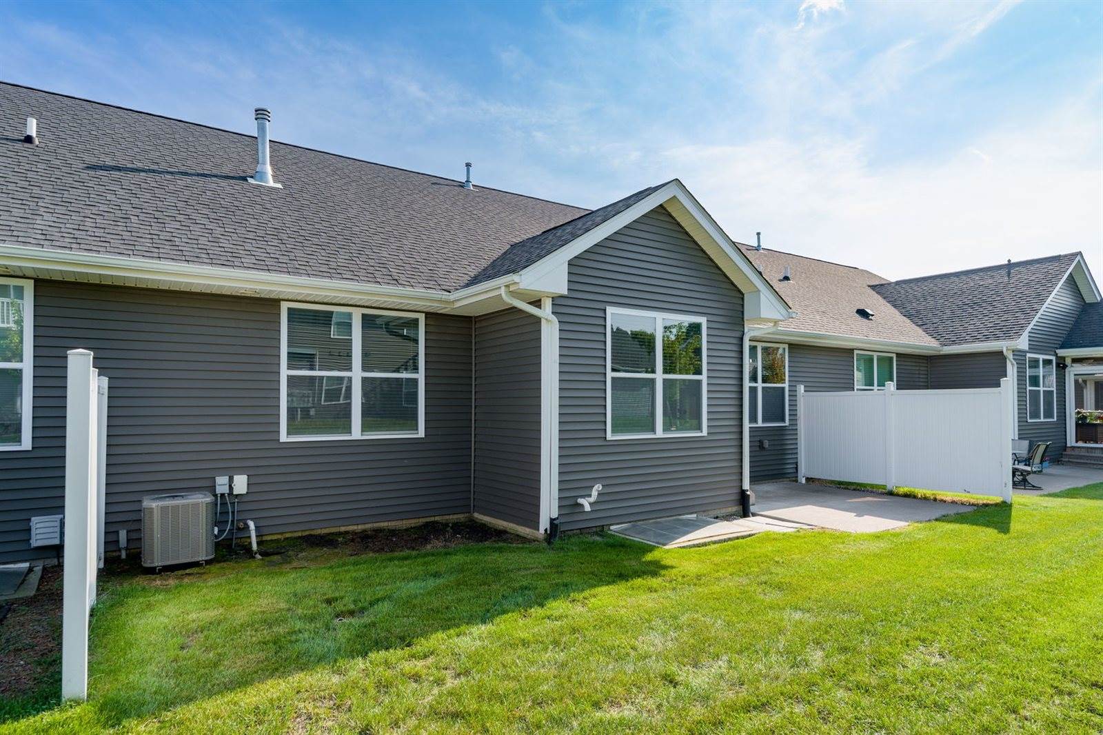 3044 Mary Leigh Drive, Bettendorf, IA 52722
