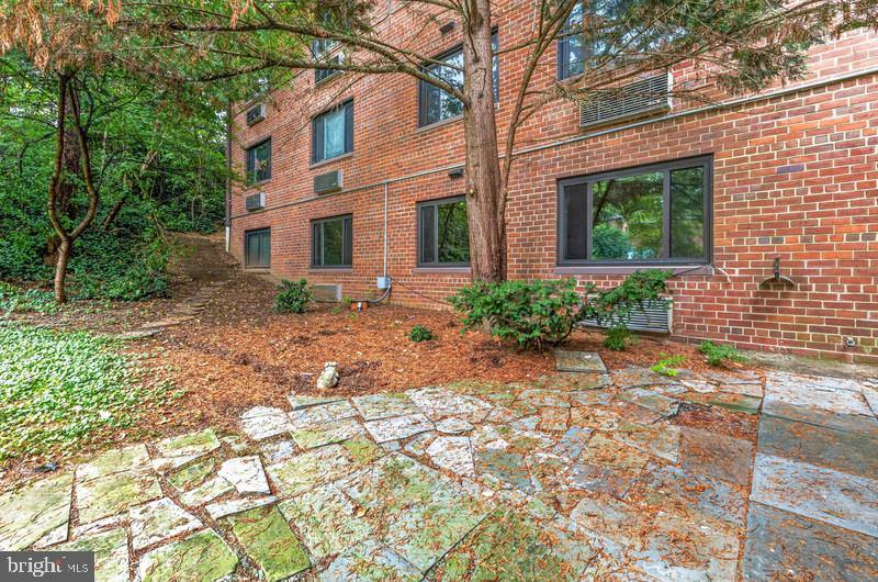 4114 NW Davis Place, Washington, DC 20007