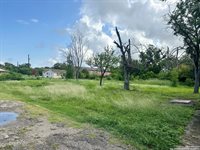213 East Lindbergh Blvd, Universal City, TX 78148