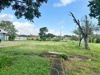 213 East Lindbergh Blvd, Universal City, TX 78148