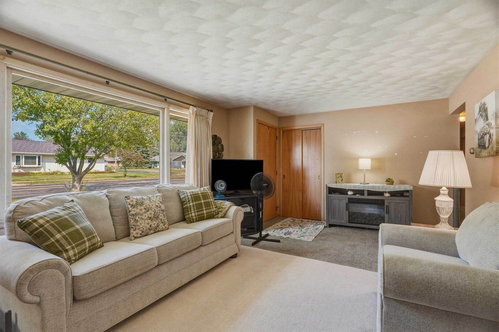 1308 E 17th Street, Marshfield, WI 54449