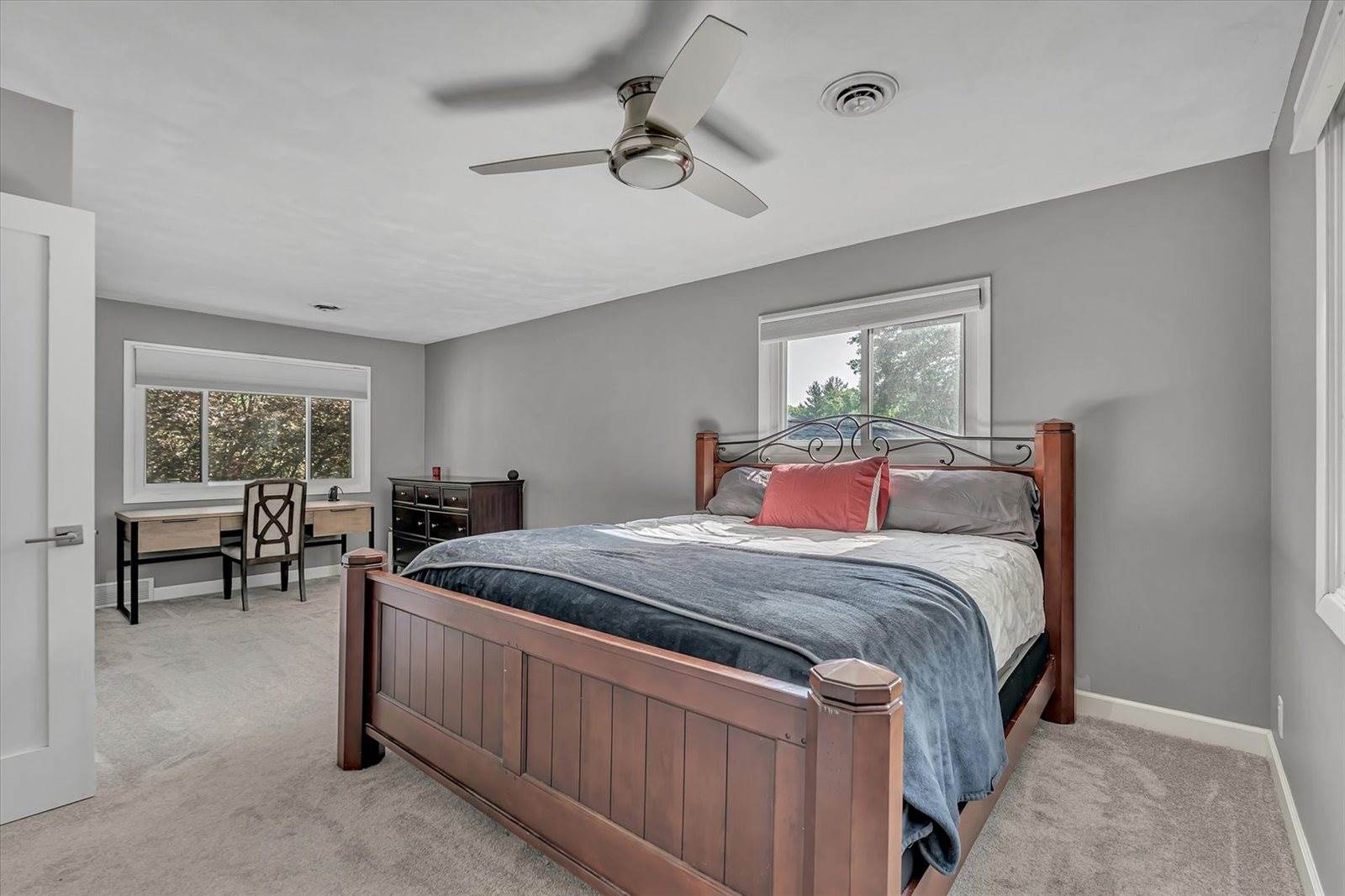 15 Valley View Drive, Blue Grass, IA 52726