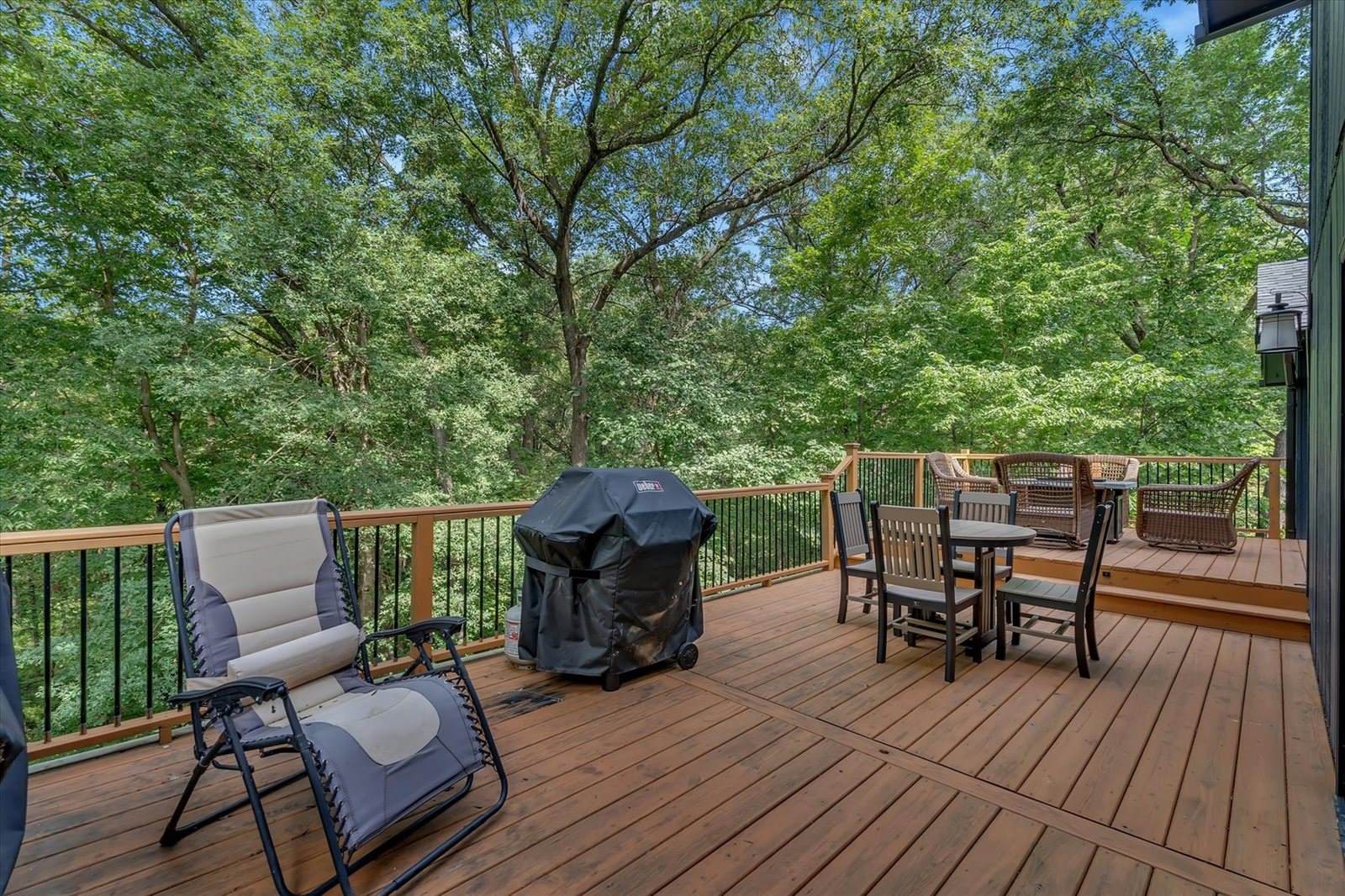 15 Valley View Drive, Blue Grass, IA 52726