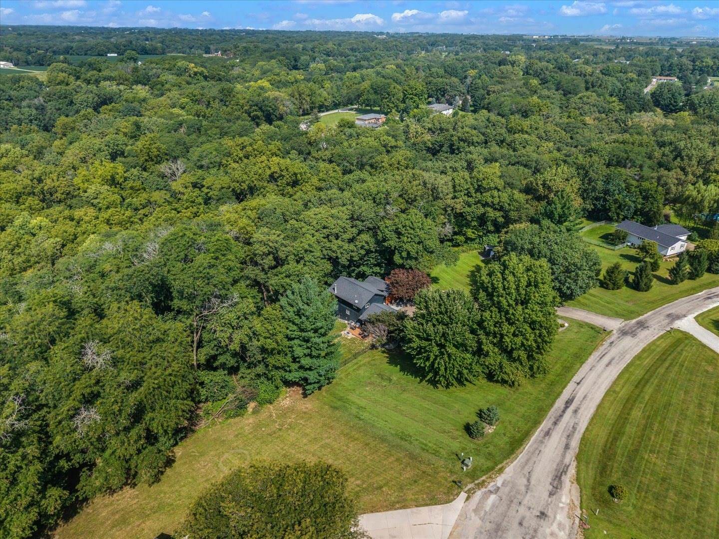 15 Valley View Drive, Blue Grass, IA 52726