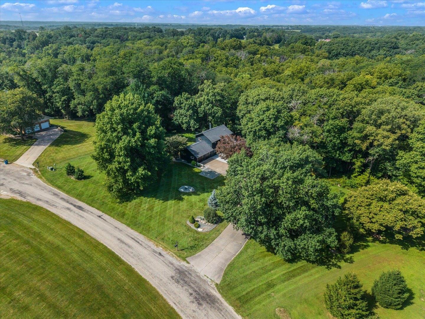 15 Valley View Drive, Blue Grass, IA 52726