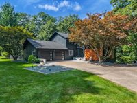 15 Valley View Drive, Blue Grass, IA 52726