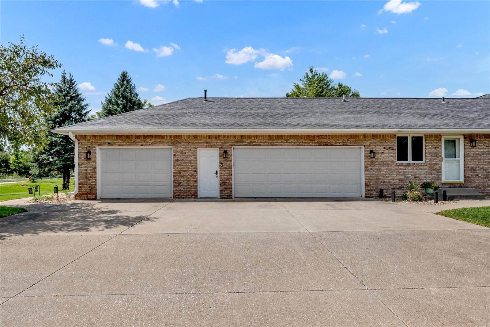 9628 228th Street North, Port Byron, IL 61275