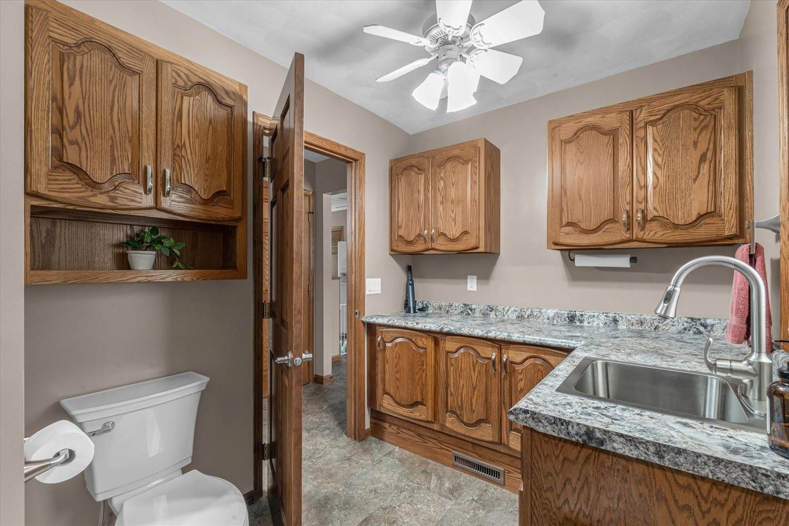 9628 228th Street North, Port Byron, IL 61275