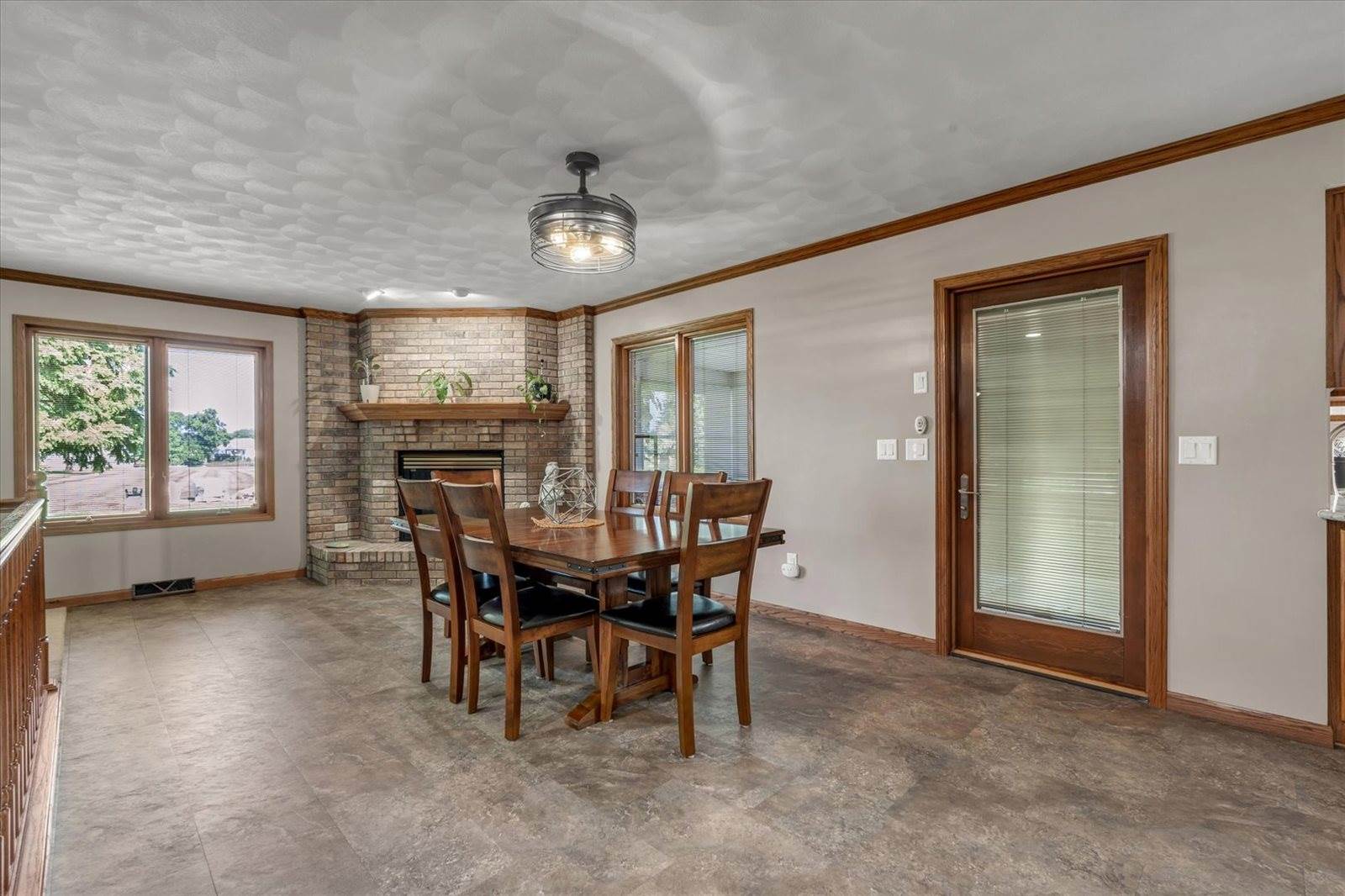9628 228th Street North, Port Byron, IL 61275