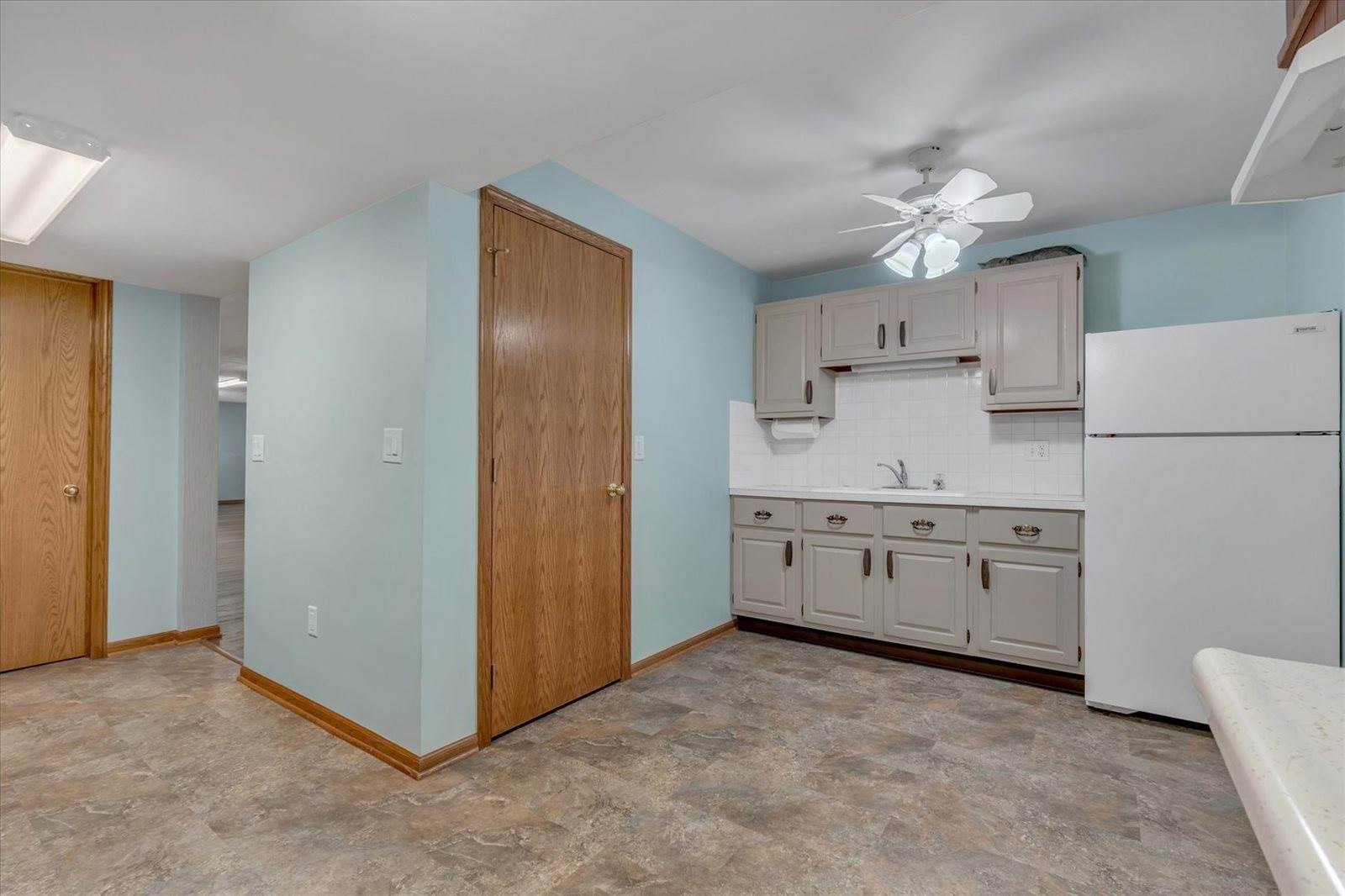 9628 228th Street North, Port Byron, IL 61275