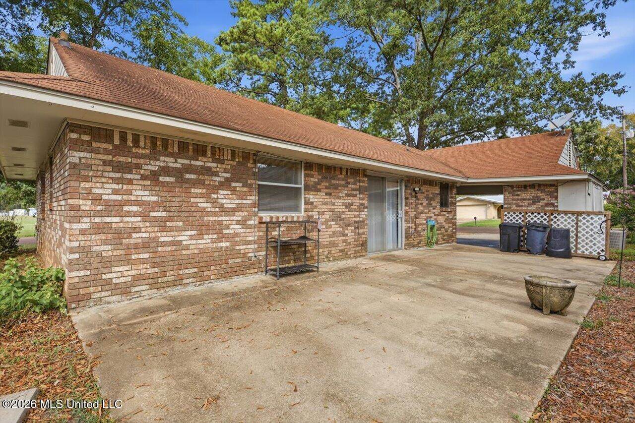 110 Van Doren Drive, Pearl, MS 39208