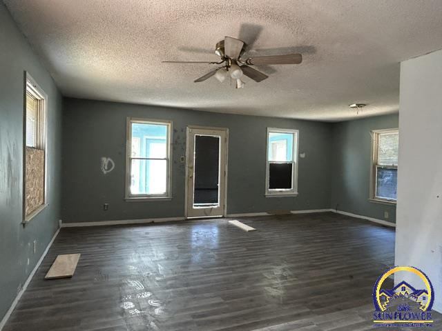 1166 SW Randolph AVE, Topeka, KS 66604