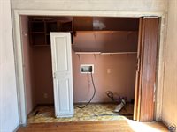 1166 SW Randolph AVE, Topeka, KS 66604
