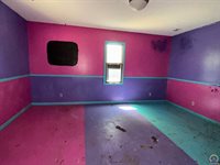 1166 SW Randolph AVE, Topeka, KS 66604