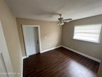 2226 Leon Road, Jacksonville, FL 32246