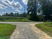 000 Highgate Lane, Gloucester, VA 23061