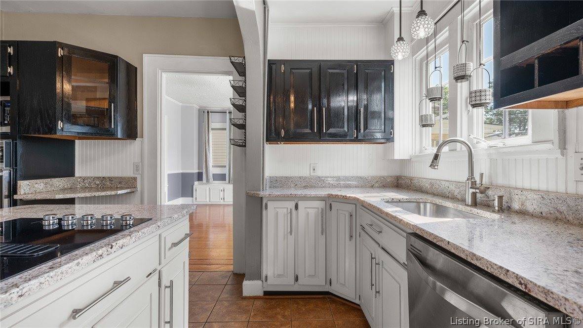 1602 Shelby Place, New Albany, IN 47150