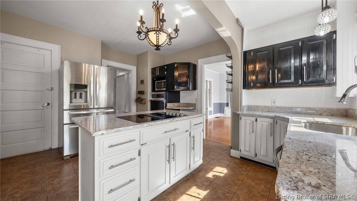 1602 Shelby Place, New Albany, IN 47150