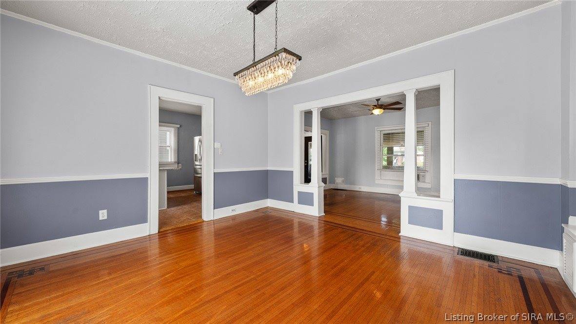 1602 Shelby Place, New Albany, IN 47150