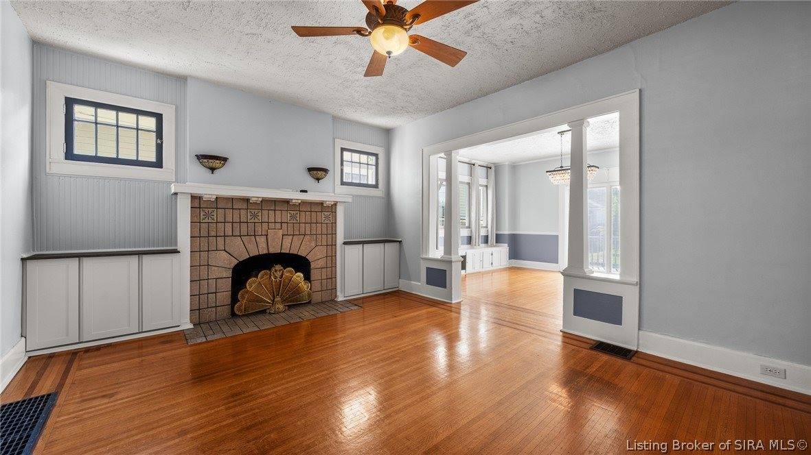 1602 Shelby Place, New Albany, IN 47150