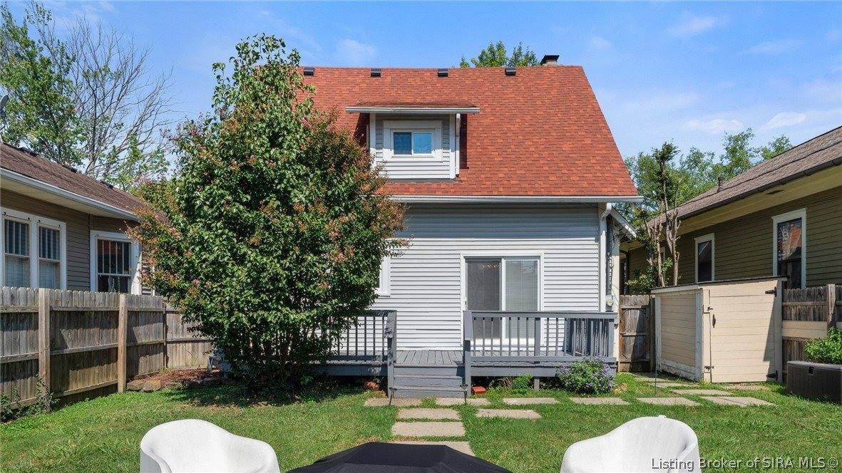 1602 Shelby Place, New Albany, IN 47150
