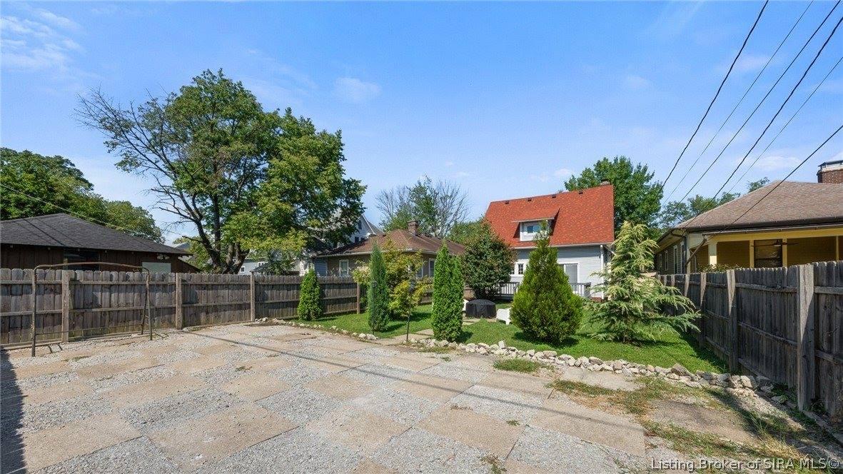 1602 Shelby Place, New Albany, IN 47150