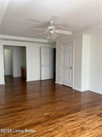 11305 Ridge Lake Dr, Louisville, KY 40272