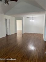11305 Ridge Lake Dr, Louisville, KY 40272