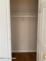 11305 Ridge Lake Dr, Louisville, KY 40272