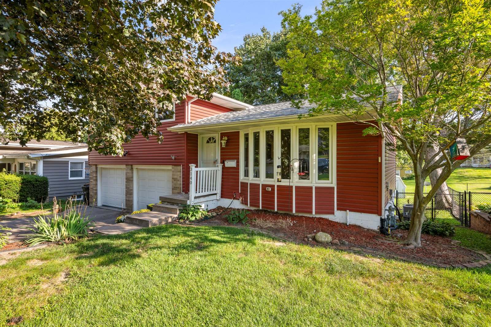 3140 11th Avenue, Moline, IL 61265