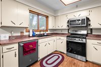 3140 11th Avenue, Moline, IL 61265