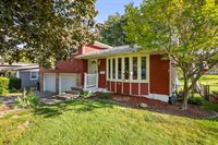 3140 11th Avenue, Moline, IL 61265