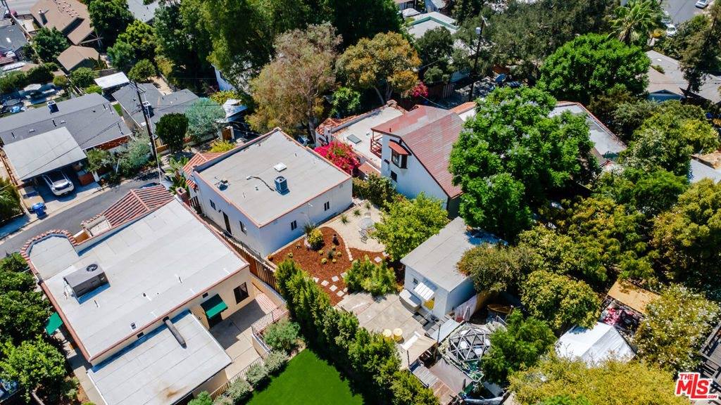 929 Dexter Street, Los Angeles, CA 90042