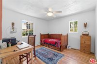 929 Dexter Street, Los Angeles, CA 90042