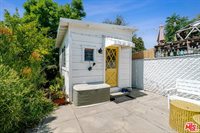 929 Dexter Street, Los Angeles, CA 90042