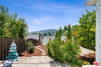 929 Dexter Street, Los Angeles, CA 90042