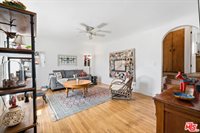 929 Dexter Street, Los Angeles, CA 90042