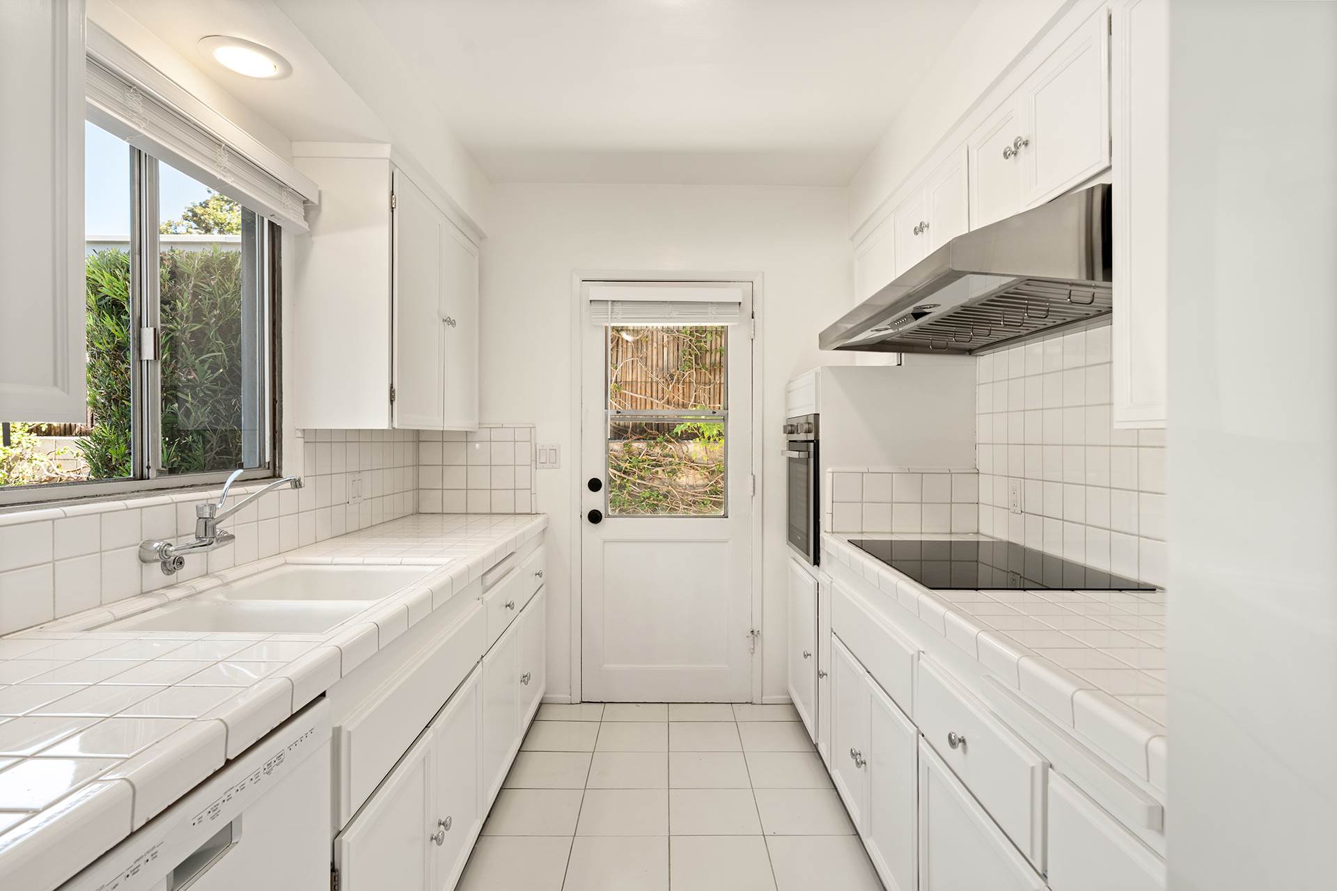 681 S. Orange Grove #3, Pasadena, CA 91105