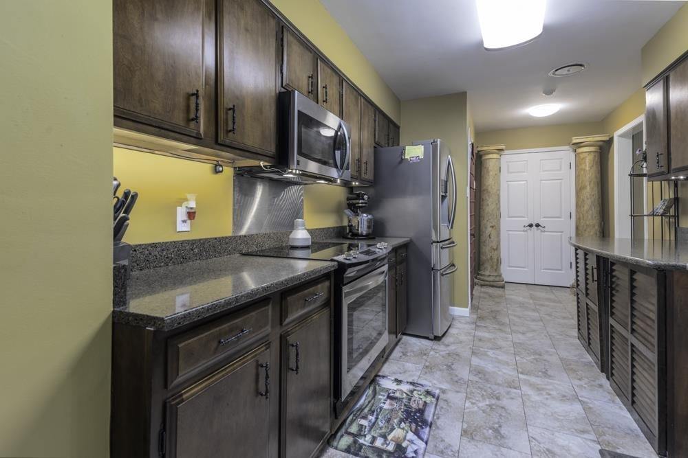 5044 Whitewater Cv, Memphis, TN 38117