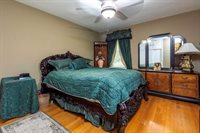 5044 Whitewater Cv, Memphis, TN 38117