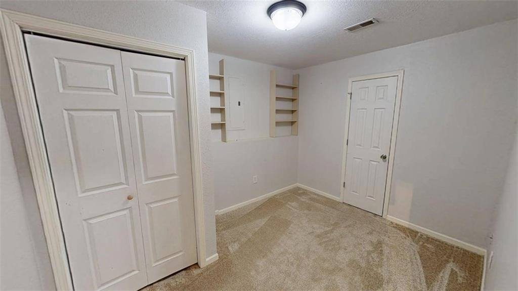 3401 Tillerman Drive, Lawrence, KS 66049