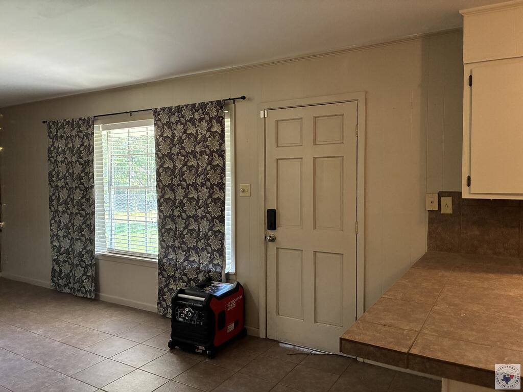 100 East Walters Blvd, New Boston, TX 75570