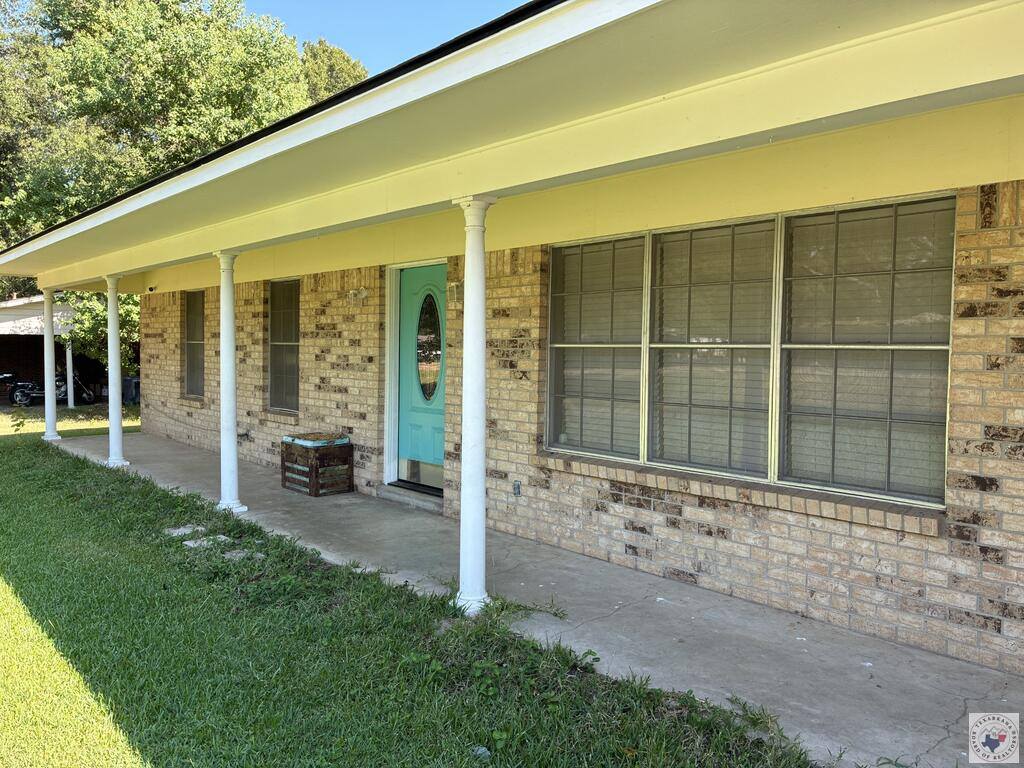 100 East Walters Blvd, New Boston, TX 75570
