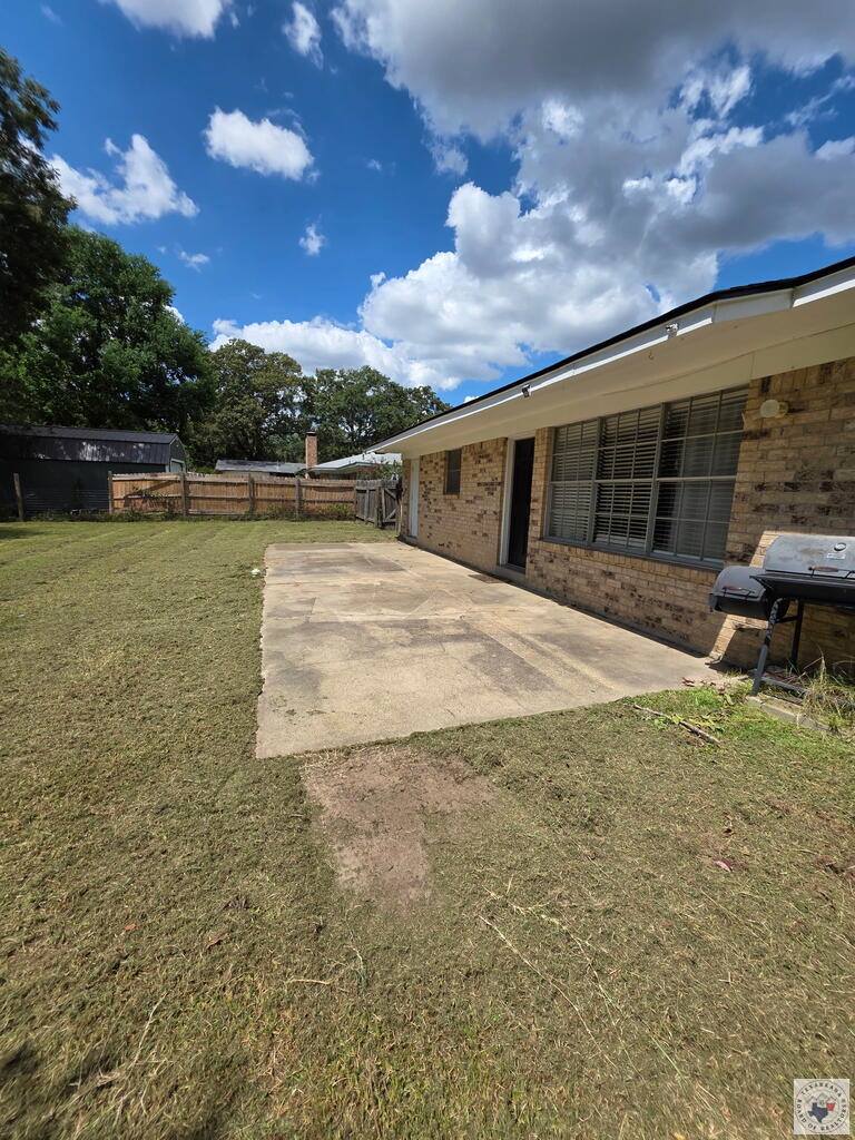 100 East Walters Blvd, New Boston, TX 75570