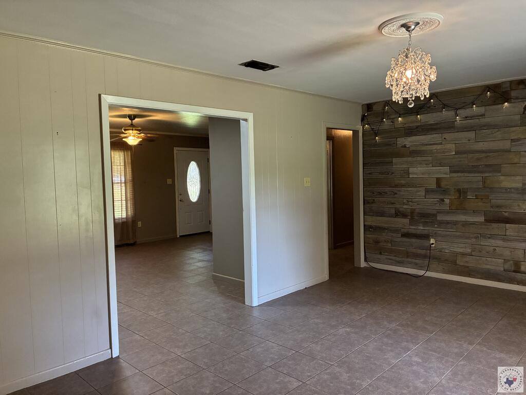 100 East Walters Blvd, New Boston, TX 75570
