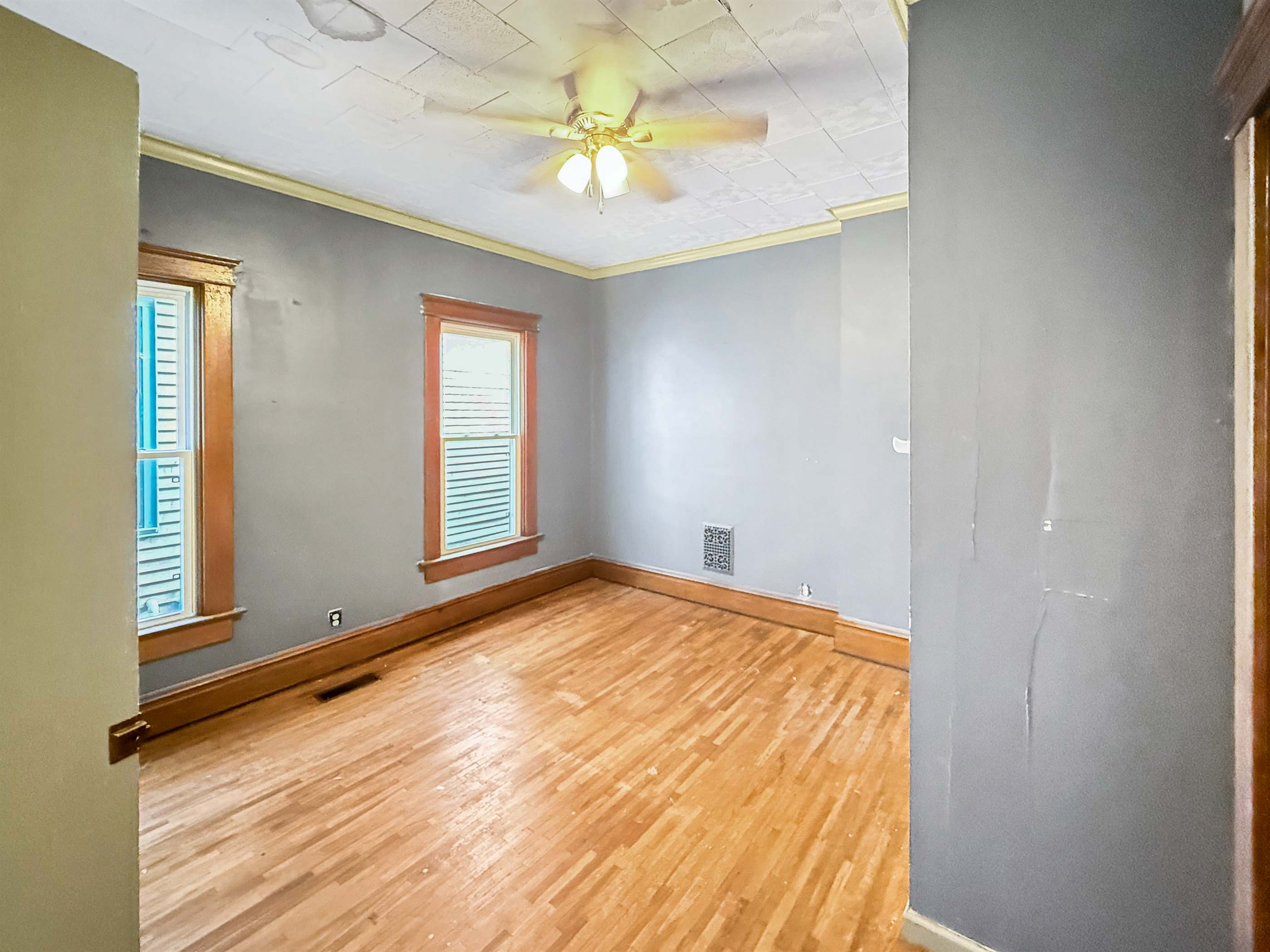 1229 S 8th, Terre Haute, IN 47802