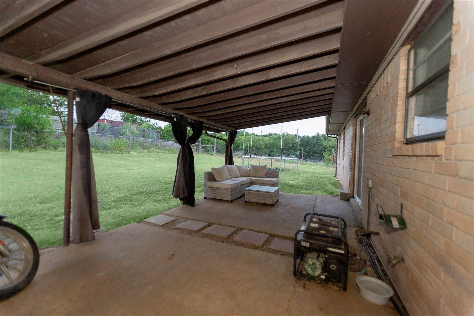 395 Buchanan Avenue, Krebs, OK 74554