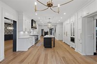 425 North River Oaks Rd, Memphis, TN 38120